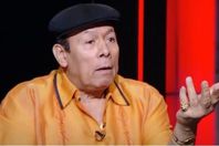 173-125251-egyptian-artist-ahmed-maher-kisses_700x400