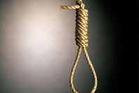 النيابة تأمر بتشريح جثة شاب شنق نفسه بالخليفة