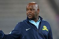 موسيماني يحذر لاعبيه من سيناريو مباراة الزمالك والوداد