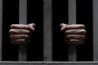 النيابة تأمر بحبس عامل قتل طفلة بالخطأ بحفل عرس