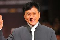 جاكي شان ينتظر تمثال الأوسكار