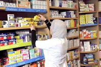 إنشاء أكبر صيدلية لصرف الأدوية مجانًا لغير القادرين