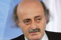 جنبلاط: مصر حققت خطوة متقدمة بدعم شعبي عارم للدستور الجديد