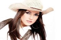 وفاة والد الفنانة درة