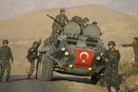 الجيش التركي يقتل 44 من مسلحي "داعش" بسوريا
