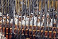 جنايات القاهرة تنظر غدًا محاكمة متهمي "أحداث الطالبية"