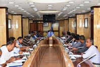 عقد اللواء مجدى حجازى محافظ أسوان إجتماعاً موسعاً لمناقشة أسلوب تنفيذ الخطة الزمنية للتشغيل التجريبى