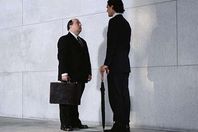 طوال القامة أكثر عرضة لتجلط الدم