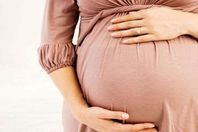 الأمهات الحوامل