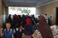 أولياء الأمور يقتحمون الفصول بالمنيا