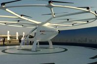 التاكسي الطائر