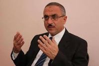 الدكتور عمرو أبو خليل استشاري في الطب النفسي