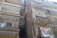 تشققات و شروخ بعقار سكنى فى المحلة  نتيجة أعمال حفر مجاورة