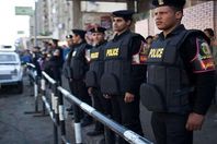 حبس 10 أفرلد شرطة