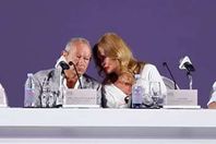 يسرا وساويرس