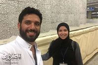 حسن الرداد وزوجتة بعد رمي الجمرات