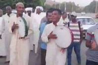 شاهد بالصور..مسيرة الدفوف النوبية  تطالب بحق العودة