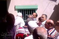 رئيس المحلة يتدخل لحل مشكلة طوابير صرف أصحاب المعاشات بمكاتب البريد