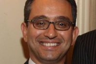 صادق وهبة نجل رئيس الوزراء الأسبق يوسف وهبة