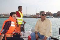 صورة المركب اثناء الذهاب البحث عن الغواص المفقود