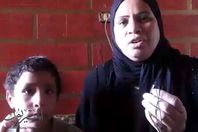 طفل يبحث عن أهله