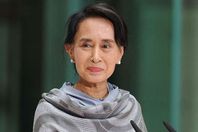 زعيمة ميانمار