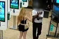 فتاة الشقراء