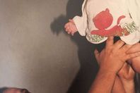 نجل صالح يرثي والدة في ذكري وفاتة