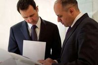 أول رئيس عربي يرسل رسالة خطية لبشار