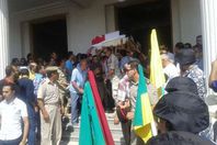 تشييع جثمان شهيد سيناء بمسقط رأسه في دمياط