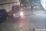 طفل ينجو بأعجوبة من الموت دهسًا