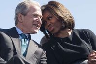 بوش وميشيل أوباما