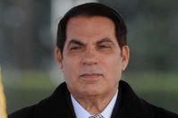 معركة بتونس حول عيد ميلاد "بن علي"