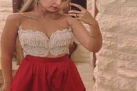 إحدى إطلالات هنا الزاهد