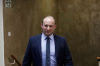 نفتالي بينيت