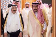 الملك سلمان وأمير الكويت