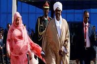 زوجة البشير