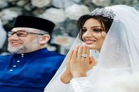 ملكة جمال موسكو والملك محمد الخامس