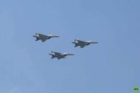 طائرات تحلق فى سماء القاهرة