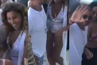 دينا الشربيني وعمرو دياب