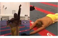 وافد هندي يستعرض داخل مسجد بالكويت