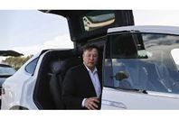 رئيس تيسلا يزف هذه البشرى
