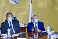 وزير النقل و  و وزير السياحة والاثار