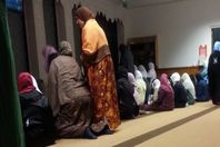 شاب عارٍ فى مصلى للسيدات بالأقصر