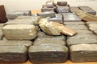 مؤذن ومقيم شعائر يتزعمان تشكيلاً عصابيًا لترويج المخدرات