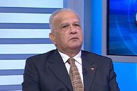 حازم حسني: مصر أكبر من السيسي