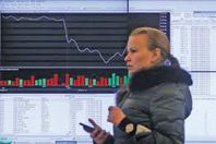 معهد أمريكي: 3 أسباب وراء الركود الاقتصادي في روسيا خلال 2015