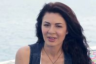 نجلاء بدر لـجمهورها: اعتزلت "المايوه"