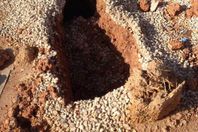 نبش قبر فتاة بعد سماع صراخها