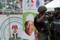  نيجيريا تحدد موعد انتخابات الإعادة بعد 11 يوما